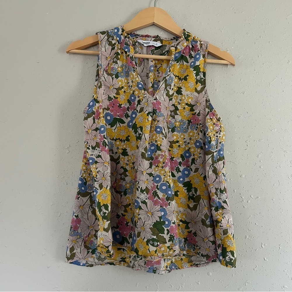 🦋 Sonoma Floral Sleeveless Blouse Spring Lightweight Colorful Medium